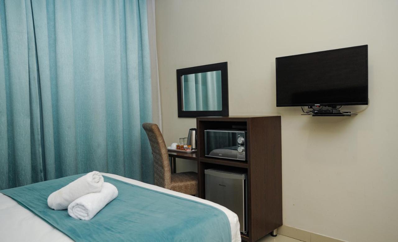 Bayside Hotel Pietermaritzburg Bagian luar foto