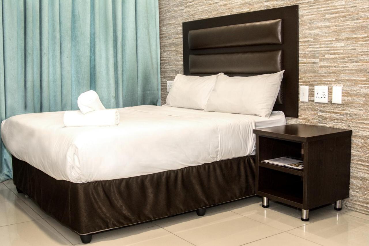 Bayside Hotel Pietermaritzburg Bagian luar foto